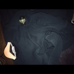 Stone island sweater offer up